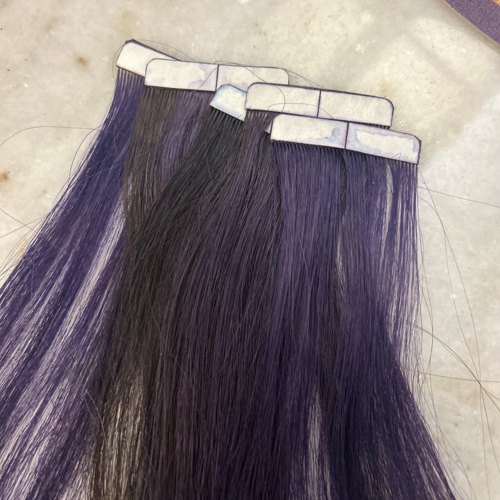 Remy Human Hair Extensions - violet
3 full packages/ 30 wefts total